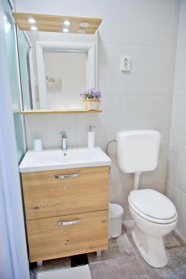 Apartment Karolina - Green Oasis Pula Luaran gambar